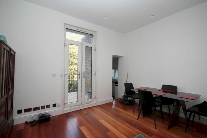 2 Bedroom Flat To Rent In Tufnell Park Road, Tufnell Park, London, N7