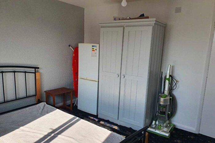 1 Bedroom Flat For Sale In Granville Gardens, Hinckley, Leicestershire, LE10