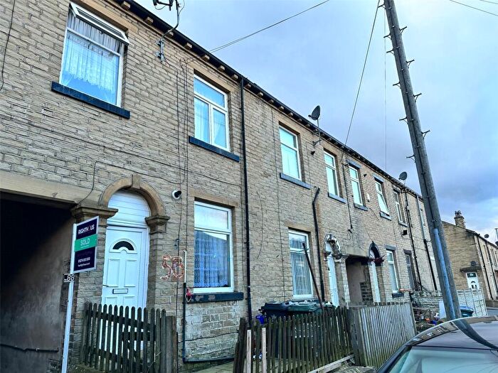 2 Bedroom Terraced House To Rent In Daisy Street, Bradford, West Yorkshire, BD7