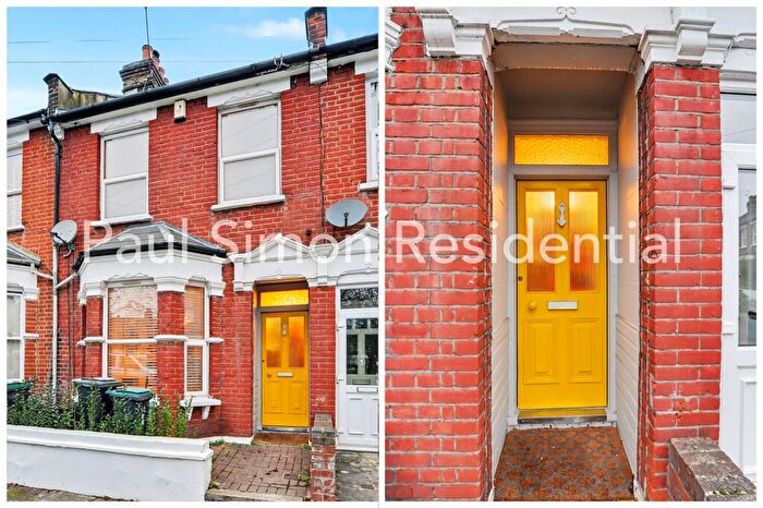 3 Bedroom Terraced House For Sale In Graham Road, Turnpike Lane, London, N15