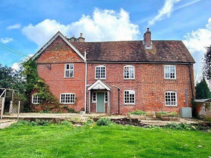 3 Bedroom End Of Terrace House To Rent In Ridge Lane, Romsey, Hampshire, SO51
