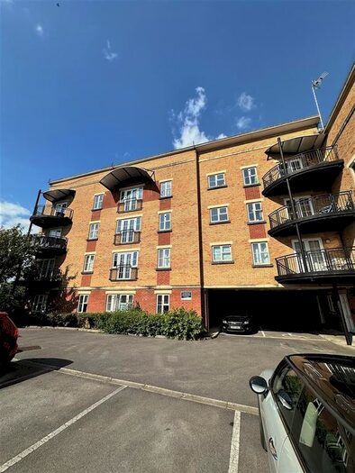2 Bedroom Flat To Rent In Prewett Street, Redcliffe, Bristol, BS1