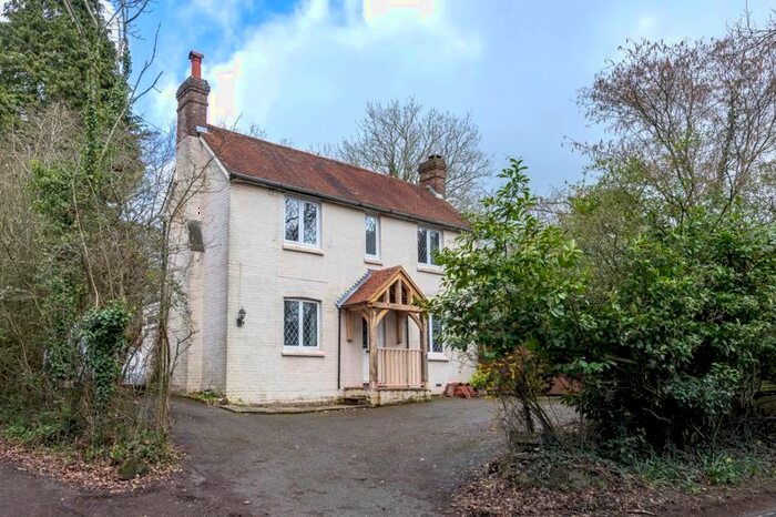 3 Bedroom Detached House For Sale In Main Road, Hadlow Down, Uckfield, TN22