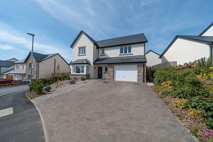 5 Bedroom Detached House For Sale In Chalk Grove, Kendal, LA9
