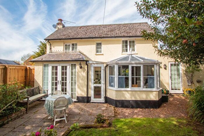 3 Bedroom Link Detached House For Sale In Russet Mews, Whimple, EX5