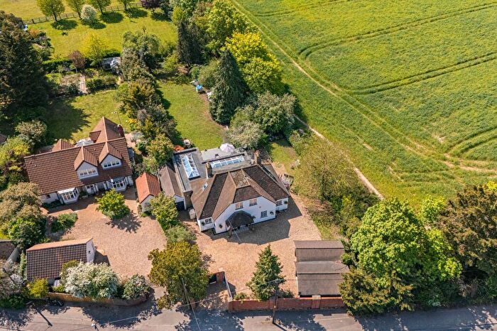6 Bedroom Detached House For Sale In Marlow Road, Bourne End, SL8