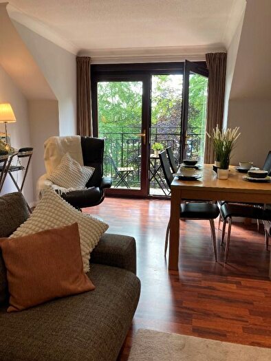 3 Bedroom Flat To Rent In Craigieburn Park, West End, Aberdeen, AB15