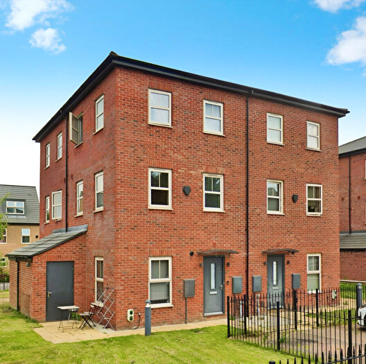 2 Bedroom Semi-Detached House To Rent In Manesty Grove, Leeds, Yorkshire, LS14