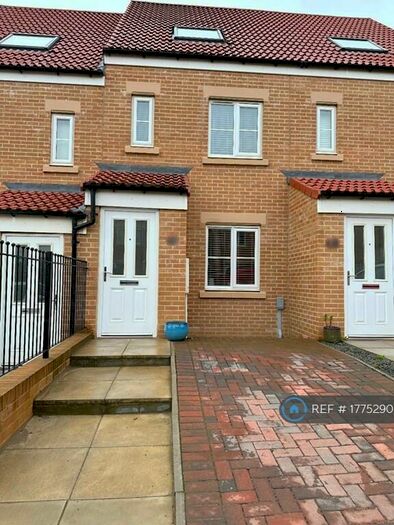 3 Bedroom Terraced House To Rent In Monarch Road, Newbottle/Houghton Le Spring, DH4