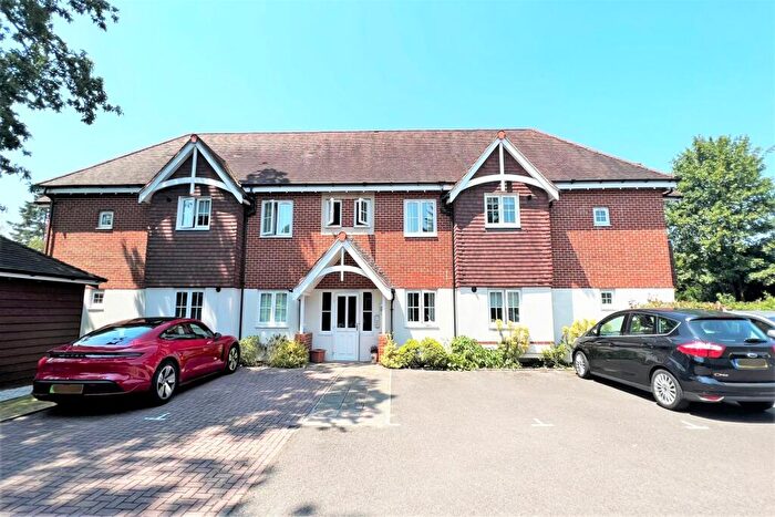 2 Bedroom Flat To Rent In Hiltingbury, SO53