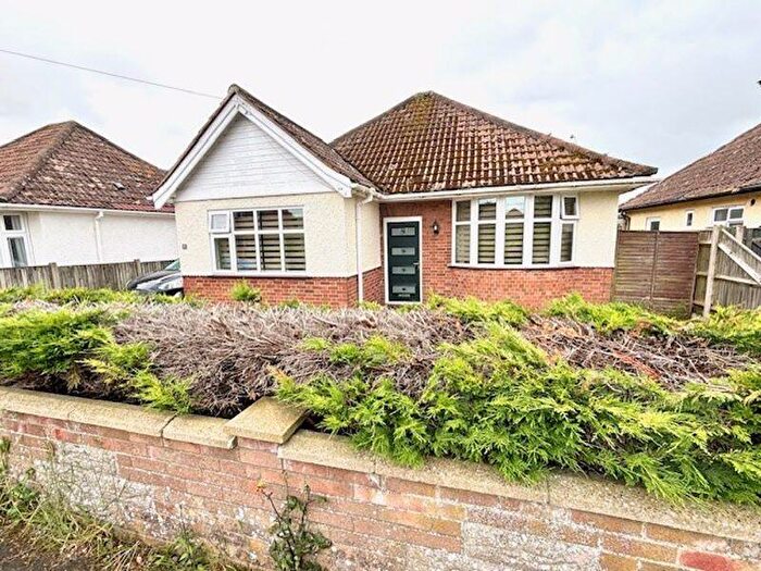 2 Bedroom Detached Bungalow For Sale In Stanley Avenue, Gorleston, NR31