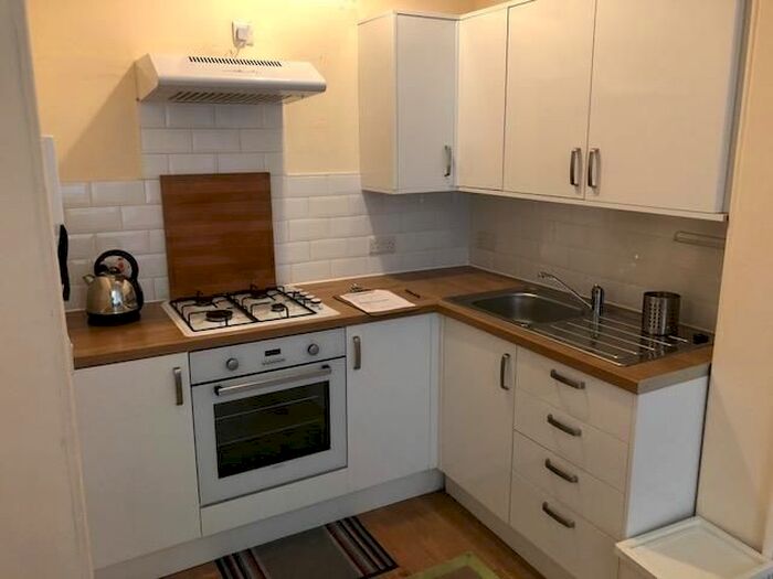 1 Bedroom Flat To Rent In Springvalley Terrace, Morningside, Edinburgh EH10