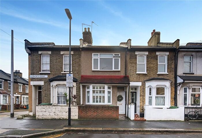 2 Bedroom Terraced House To Rent In Aldworth Road, Stratford, London, E15
