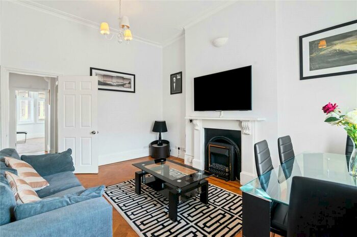 2 Bedroom Apartment To Rent In Coleherne Road, London, SW10