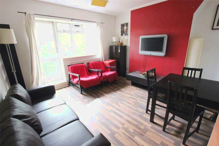 4 Bedroom Apartment To Rent In Padstow House, Three Colt Street, London, E14