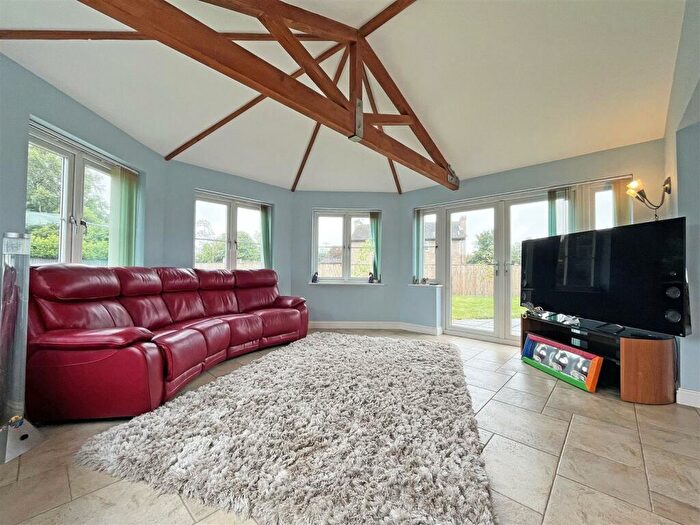5 Bedroom Detached House For Sale In Barbers Drove North, Crowland, Peterborough, PE6