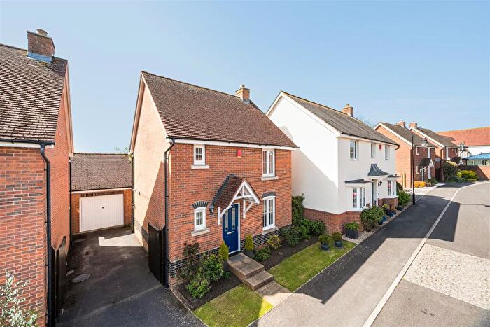 3 Bedroom Detached House For Sale In Kenelm Close, Sherborne, Dorset, DT9