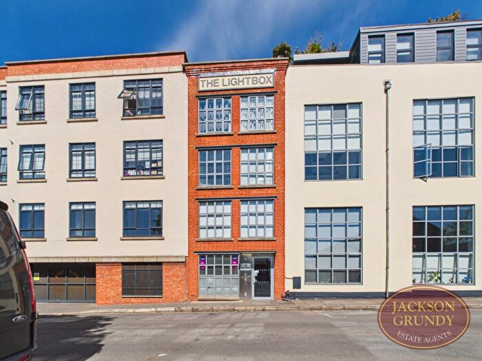 2 Bedroom Apartment For Sale In Duke Street, The Mounts, NN1