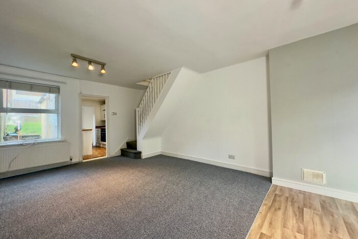 3 Bedroom Terraced House To Rent In Coombe Valley Road, Dover, CT17