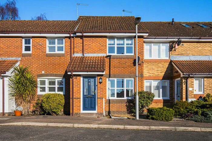 2 Bedroom Terraced House To Rent In Super Location, HP1