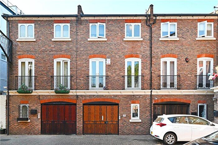 3 Bedroom House To Rent In Maple Mews, London, NW6