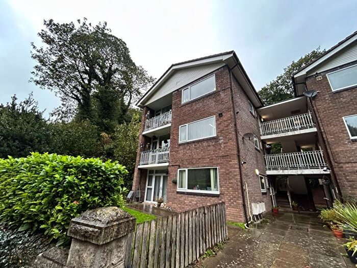 2 Bedroom Flat For Sale In Beach Road, Old Colwyn, LL29