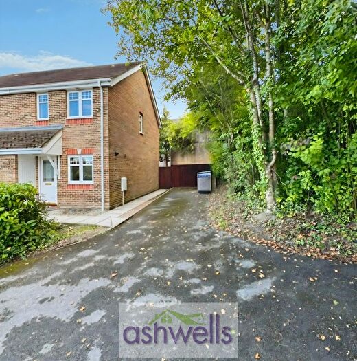 2 Bedroom Property To Rent In Bouchers Way, Salisbury, SP2