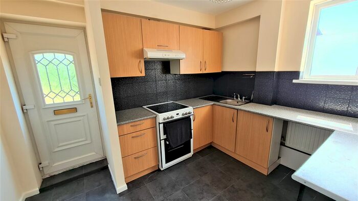 3 Bedroom Flat To Rent In Blakenall Lane, Walsall WS3