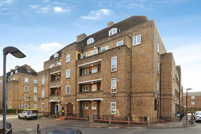 3 Bedroom Flat For Sale In Shore Place, London, E9