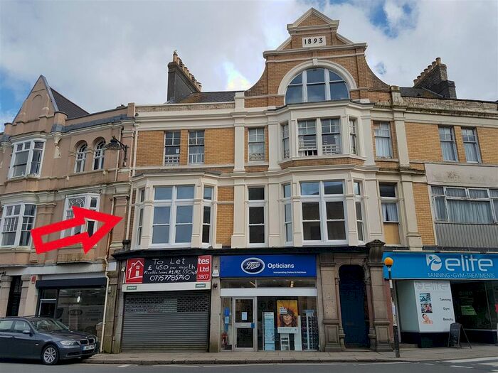 3 Bedroom Flat To Rent In Commercial Street, Camborne, TR14