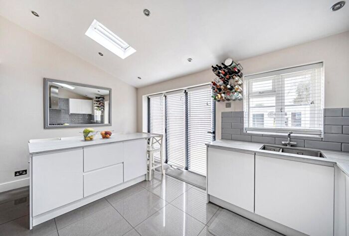 3 Bedroom Terraced House For Sale In Robertsbridge Road, Carshalton, Surrey, SM5