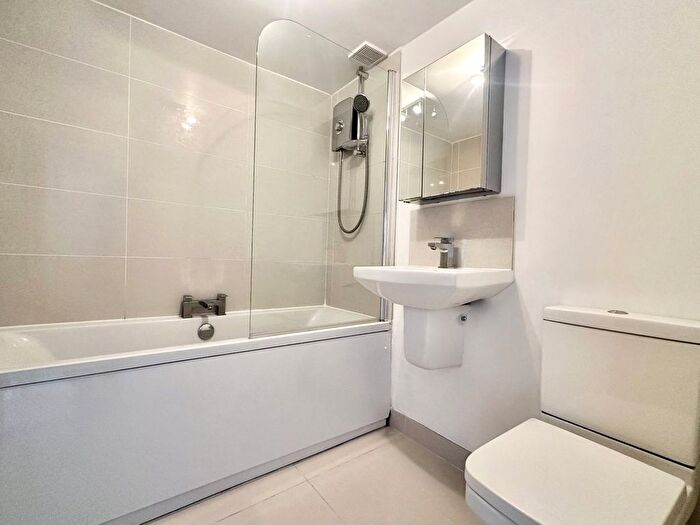 Studio To Rent In Kersfield House, Kersfield Road, Putney, SW15