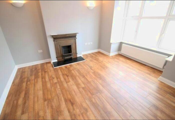 3 Bedroom Semi-Detached House To Rent In Manor Road, Guildford, GU2