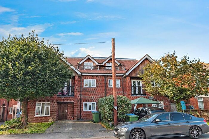 2 Bedroom Flat To Rent In Arthur Road, SO15