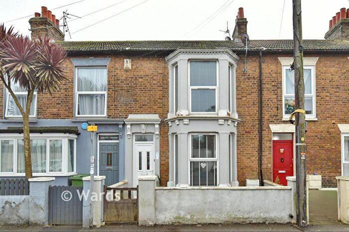 2 Bedroom Terraced House For Sale In Marine Parade, Sheerness, Kent, ME12