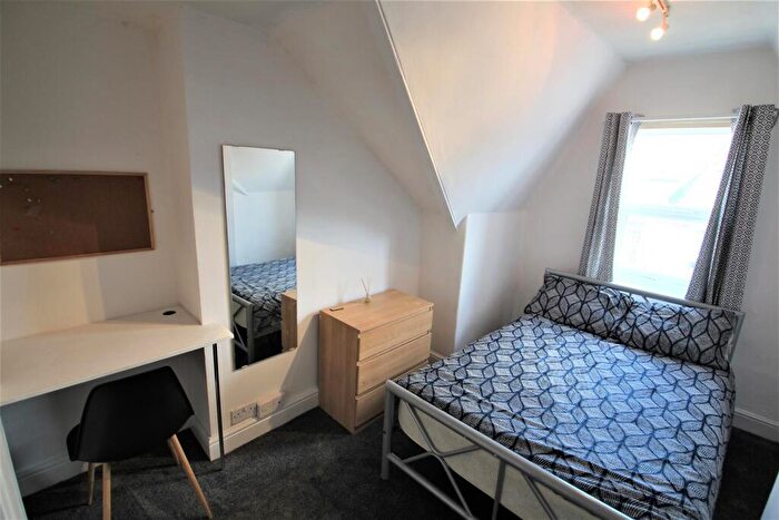 1 Bedroom Terraced House To Rent In Winston Gardens, Headingley, Leeds, West Yorkshire, LS6