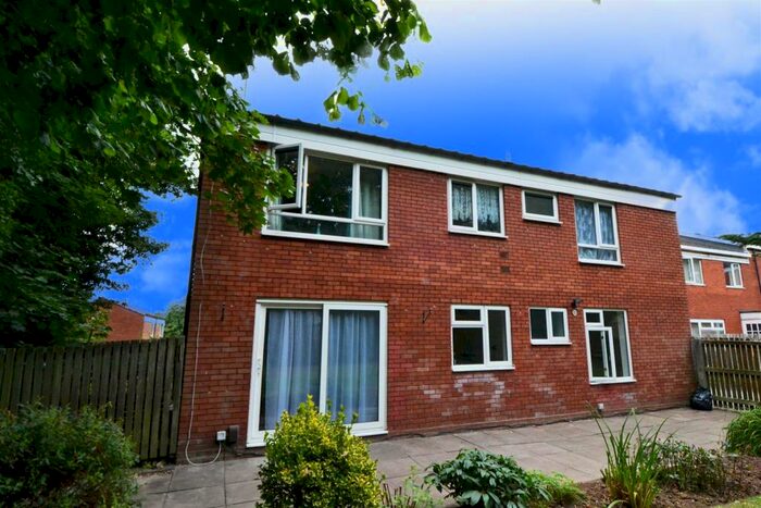 1 Bedroom Maisonette To Rent In Millpool Gardens, Kings Heath, Birmingham, West Midlands, B14