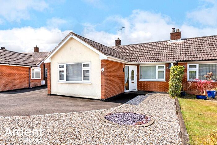 2 Bedroom Semi-Detached Bungalow For Sale In Sidmouth Rd, Chelmsford, CM1