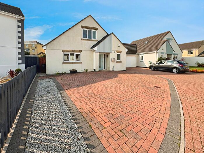 3 Bedroom Semi-Detached Bungalow For Sale In Hellis Wartha, Helston, TR13