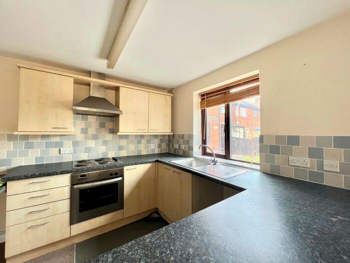 1 Bedroom Apartment To Rent In Windsor Street, Beeston, NG9