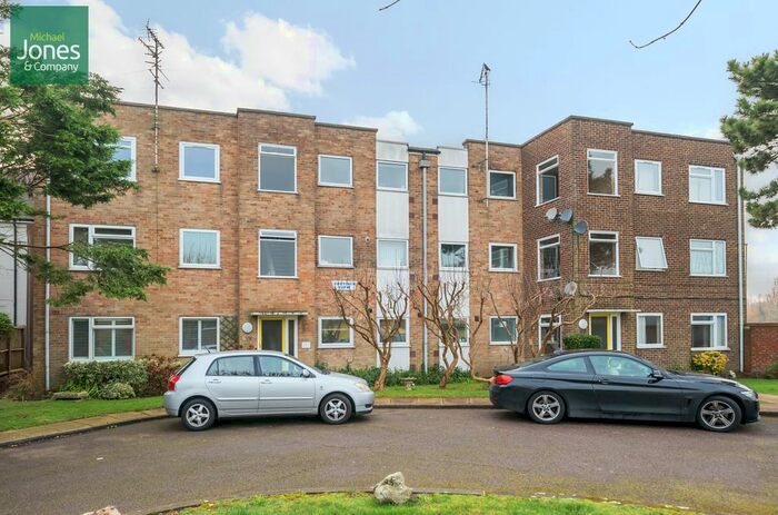 1 Bedroom Flat To Rent In Southon View, Western Road, Lancing, West Sussex, BN15