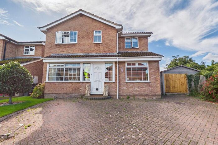 4 Bedroom Detached House For Sale In Millcross, Clevedon, North Somerset, BS21
