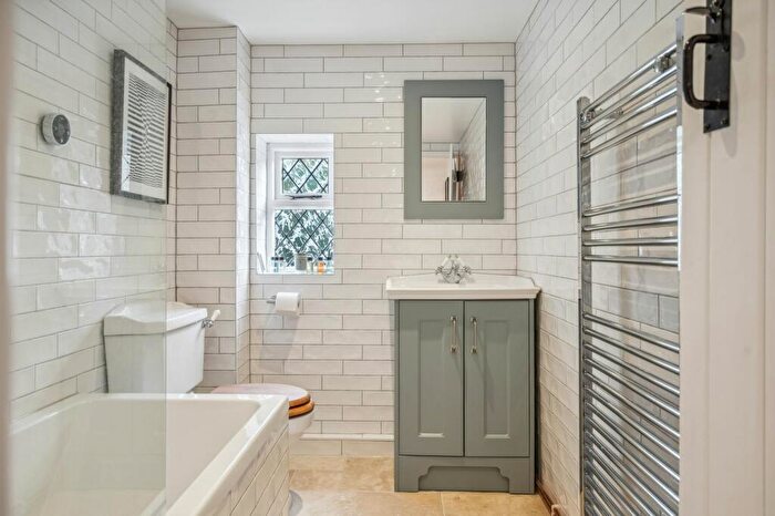 2 Bedroom Detached House For Sale In Sheldon Road, Ickford, HP18