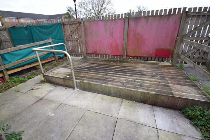 1 Bedroom Town House To Rent In Stretford Road, Hulme, Manchester., M15