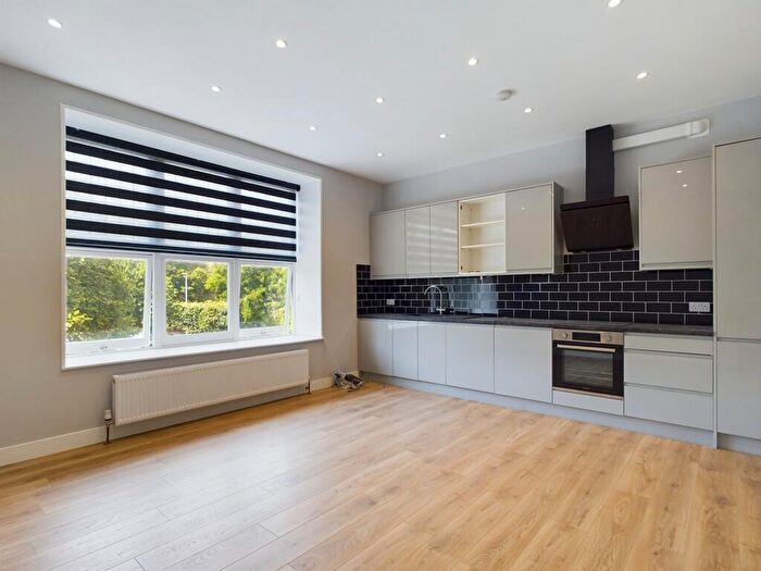 2 Bedroom Flat To Rent In Heene Road, Worthing, BN11