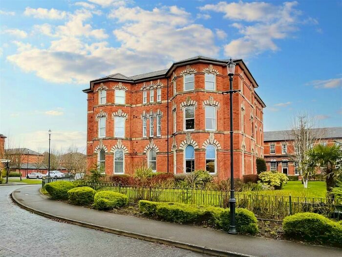 2 Bedroom Apartment To Rent In Pavilion Way, Macclesfield, SK10