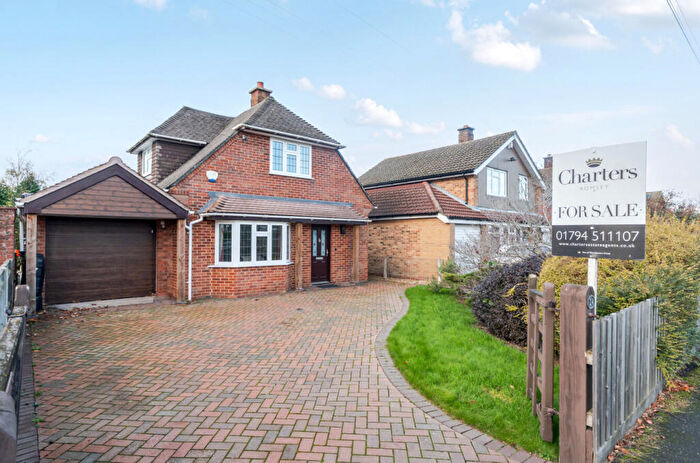 2 Bedroom Detached House For Sale In Warrys Close, Hythe, Southampton, Hampshire, SO45