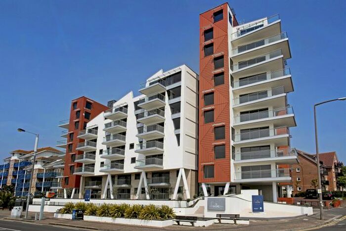 2 Bedroom Flat To Rent In The Shore, The Leas, Chalkwell, SS0