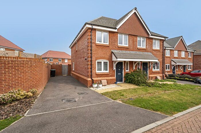 2 Bedroom Semi-Detached House For Sale In Turnbury Way, Hassocks, BN6