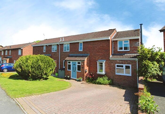 3 Bedroom Semi Detached House For Sale In The Dormers, Highworth, SN6